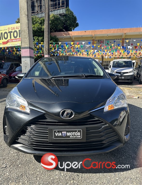 2020 Toyota VITZ — foto 2 / 11