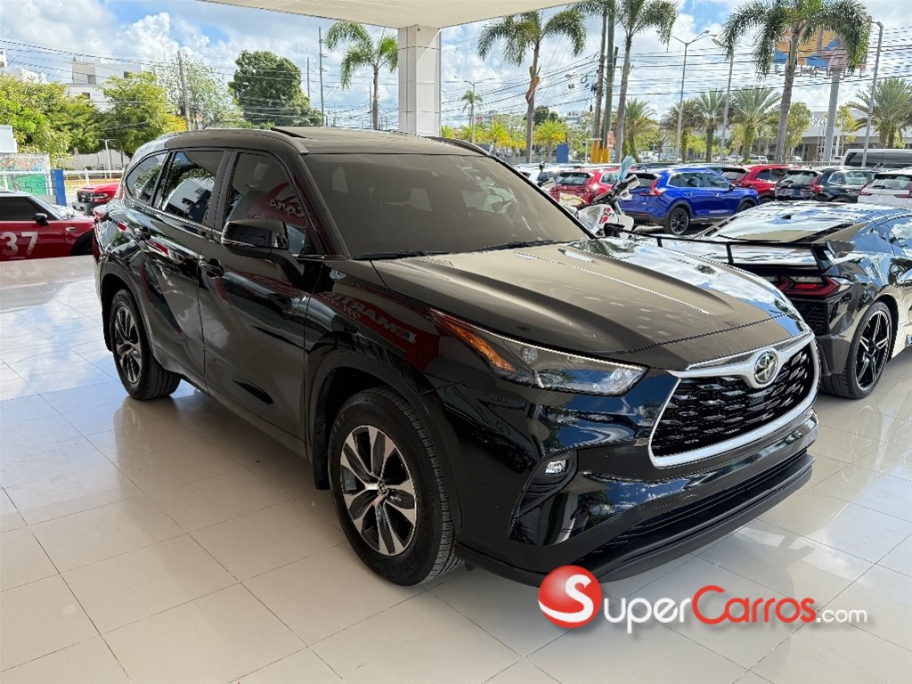 2024 Toyota Highlander XLE — foto 3 / 11