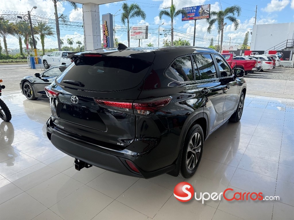 2024 Toyota Highlander XLE — foto 4 / 11