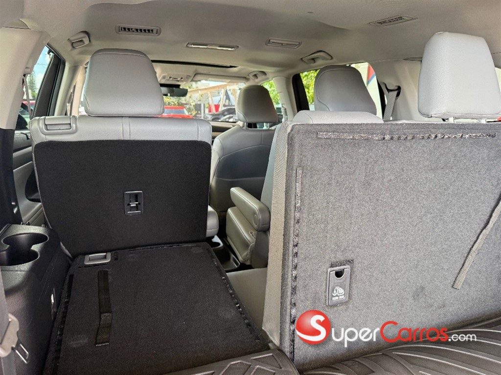 2024 Toyota Highlander XLE — foto 9 / 11