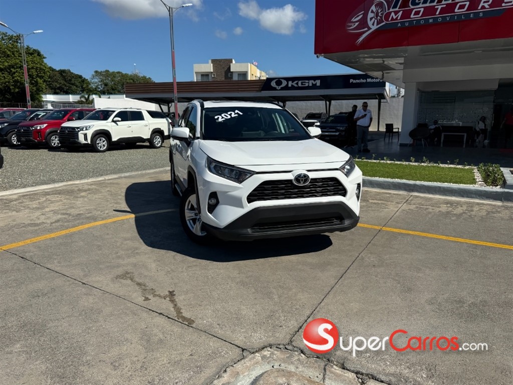 2021 Toyota RAV4 XLE