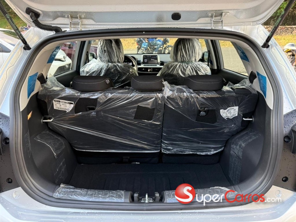 2027 Kia Picanto L X — foto 8 / 11