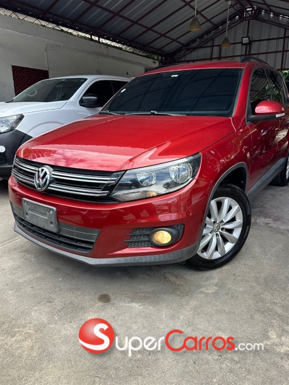 2016 Volkswagen Tiguan TSI Bluemotion — foto 2 / 9