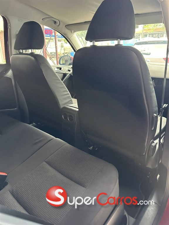 2016 Volkswagen Tiguan TSI Bluemotion — foto 7 / 9