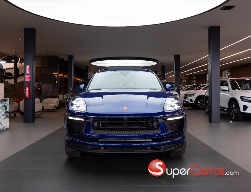2025 Porsche Macan — foto 2 / 11