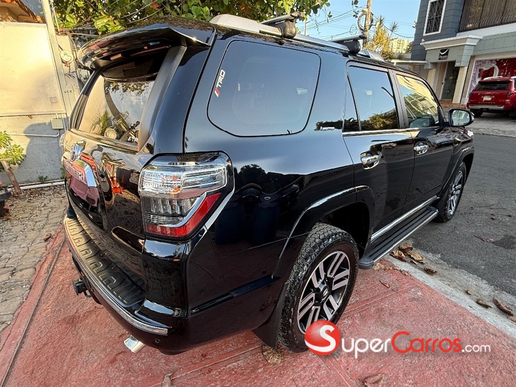 2020 Toyota 4 Runner Limited — foto 5 / 12
