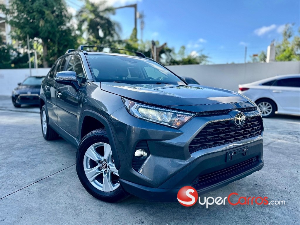 2021 Toyota RAV4 XLE — foto 5 / 11