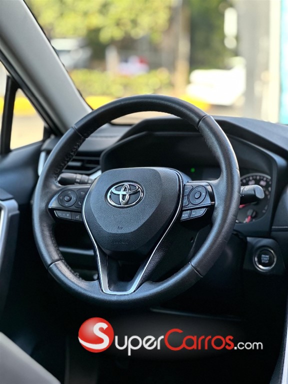 2021 Toyota RAV4 XLE — foto 10 / 11