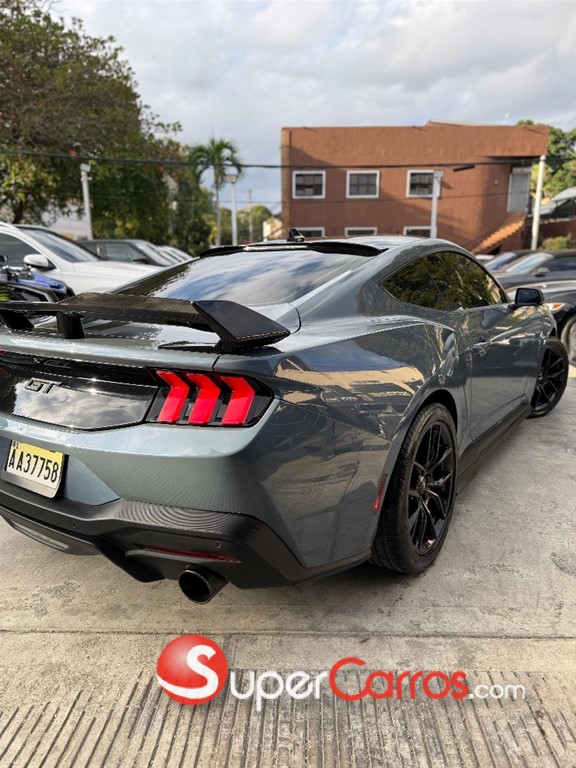 2024 Ford Mustang GT PREMIUM — foto 3 / 7