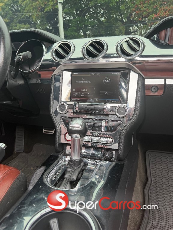 2016 Ford Mustang Ecoboost Premium — foto 8 / 9