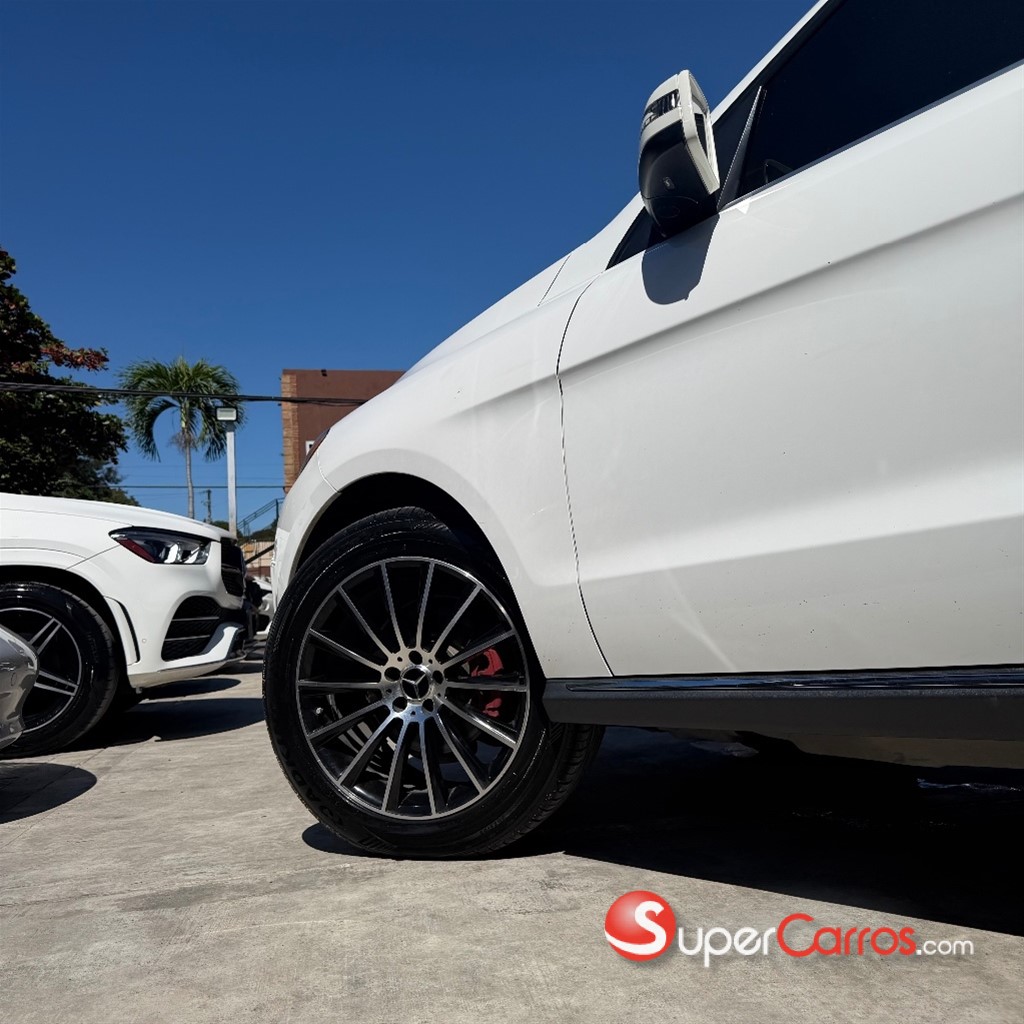 2017 Mercedes-Benz Clase GL 350 — foto 4 / 8