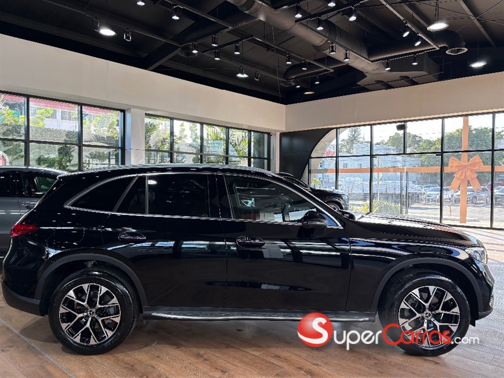 2026 Mercedes-Benz Clase GLC 200 — foto 5 / 9