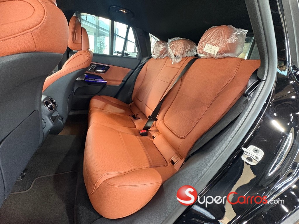 2026 Mercedes-Benz Clase GLC 200 — foto 7 / 9