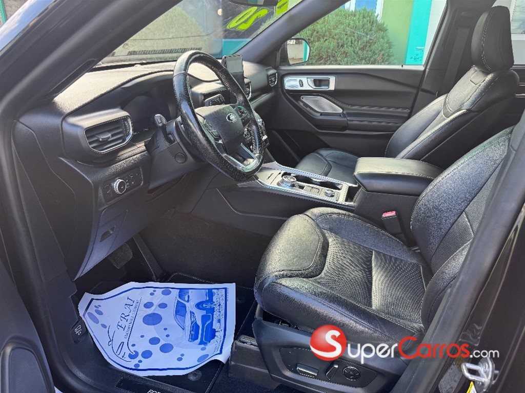 2020 Ford Explorer ST — foto 9 / 12