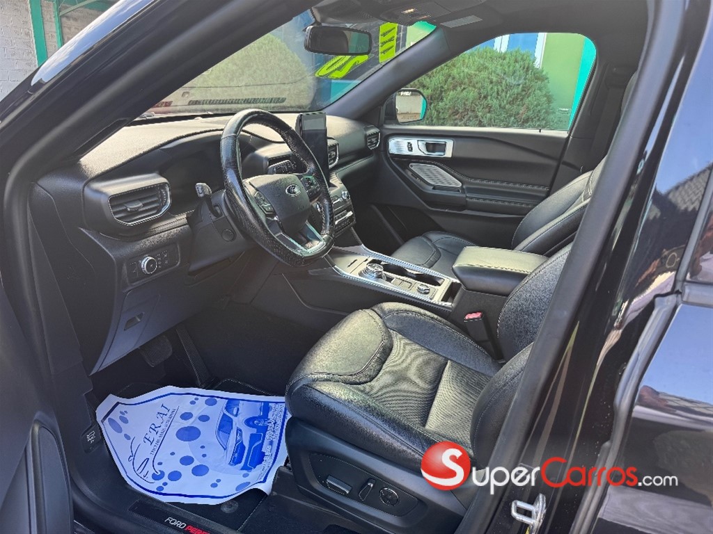 2020 Ford Explorer ST — foto 10 / 12