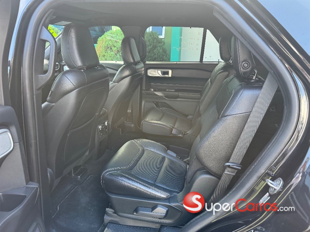 2020 Ford Explorer ST — foto 11 / 12