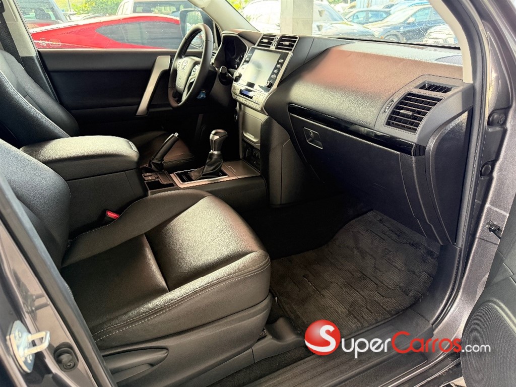 2021 Toyota Land Cruiser Prado TXL — foto 8 / 8