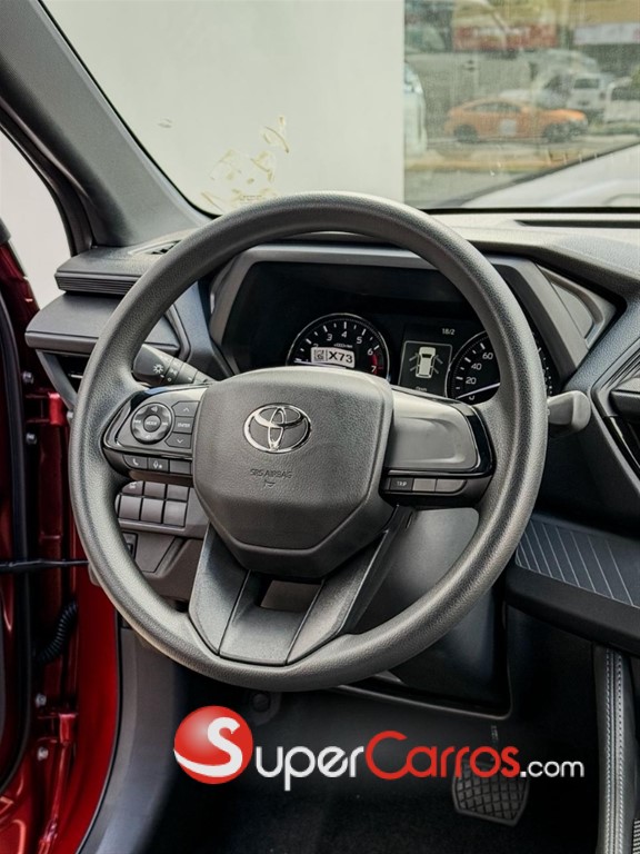 2026 Toyota Yaris Cross Full — foto 8 / 12