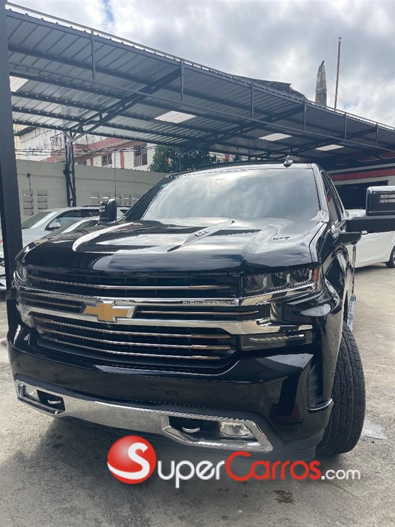 2020 Chevrolet Silverado High Country — foto 3 / 12
