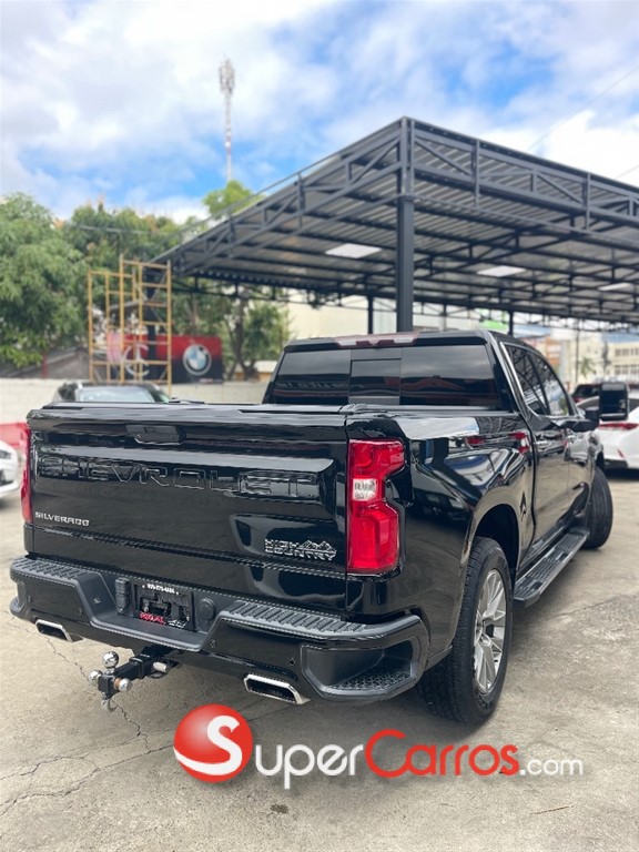 2020 Chevrolet Silverado High Country — foto 5 / 12