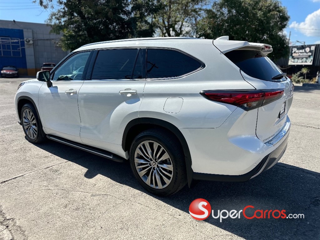 2021 Toyota Highlander Platinum — foto 3 / 12