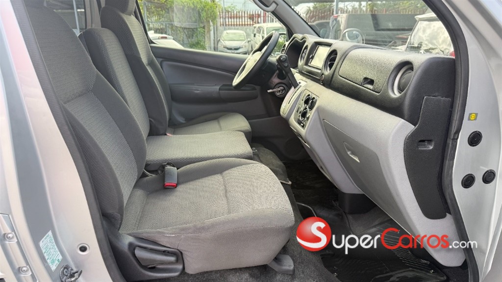 2020 Nissan Caravan — foto 4 / 12