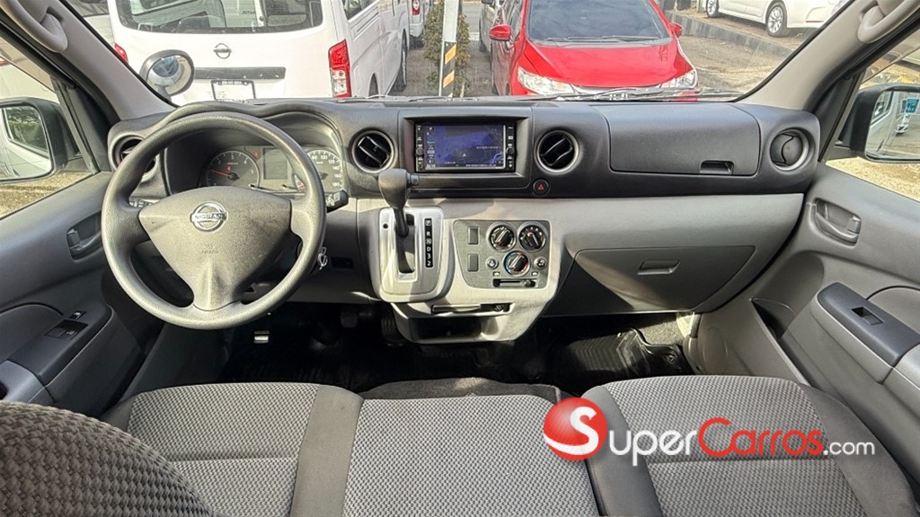 2020 Nissan Caravan — foto 11 / 12