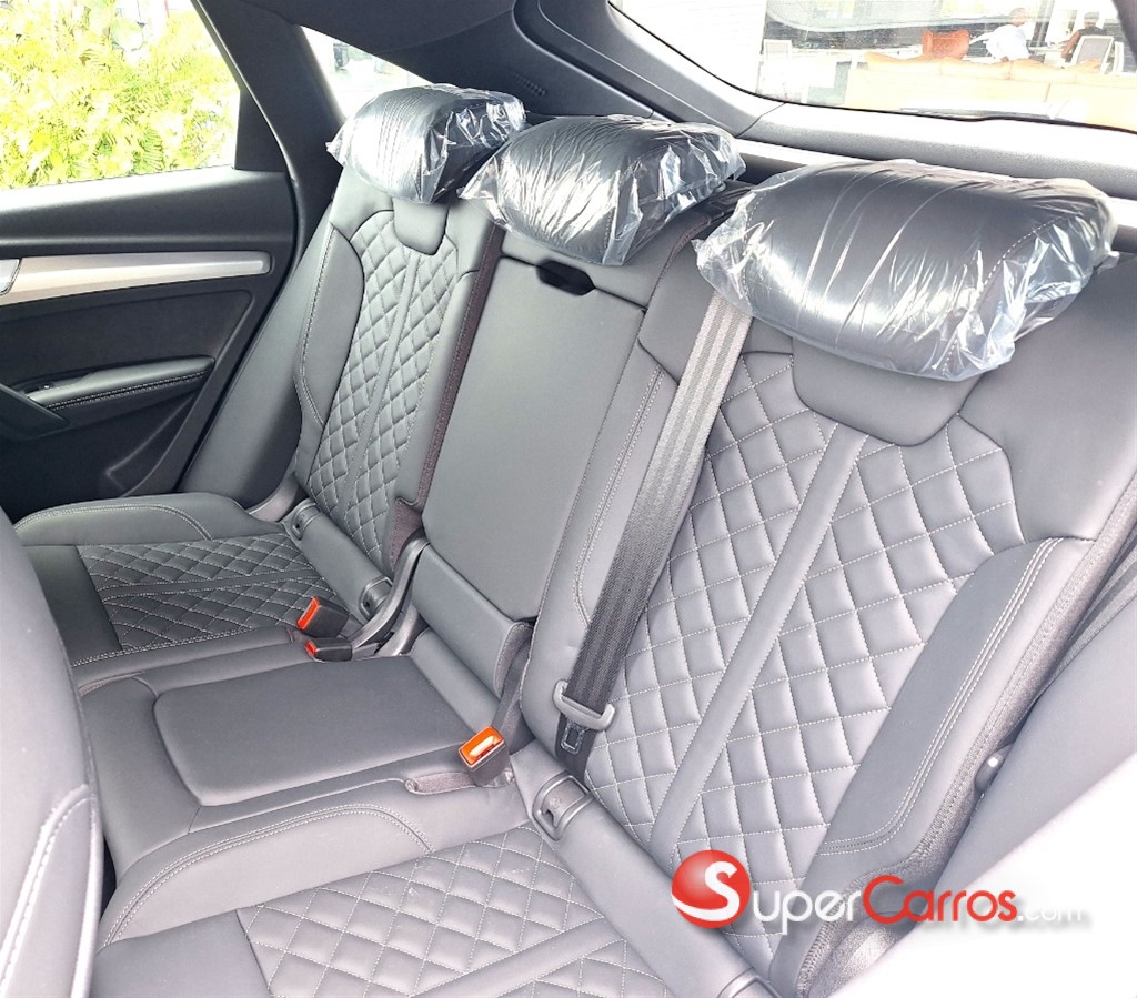 2025 Audi Q5 S-Line Sportback — foto 4 / 6