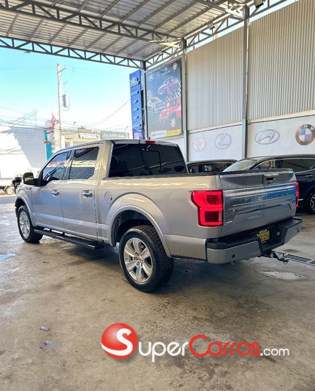 2020 Ford F 150 Platinum — foto 4 / 12