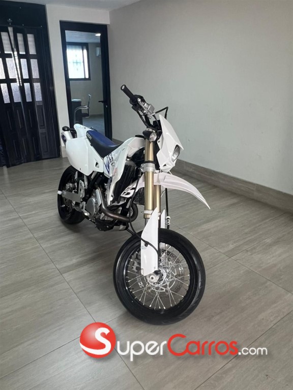 2019 Suzuki DRZ 400 SM — foto 3 / 12
