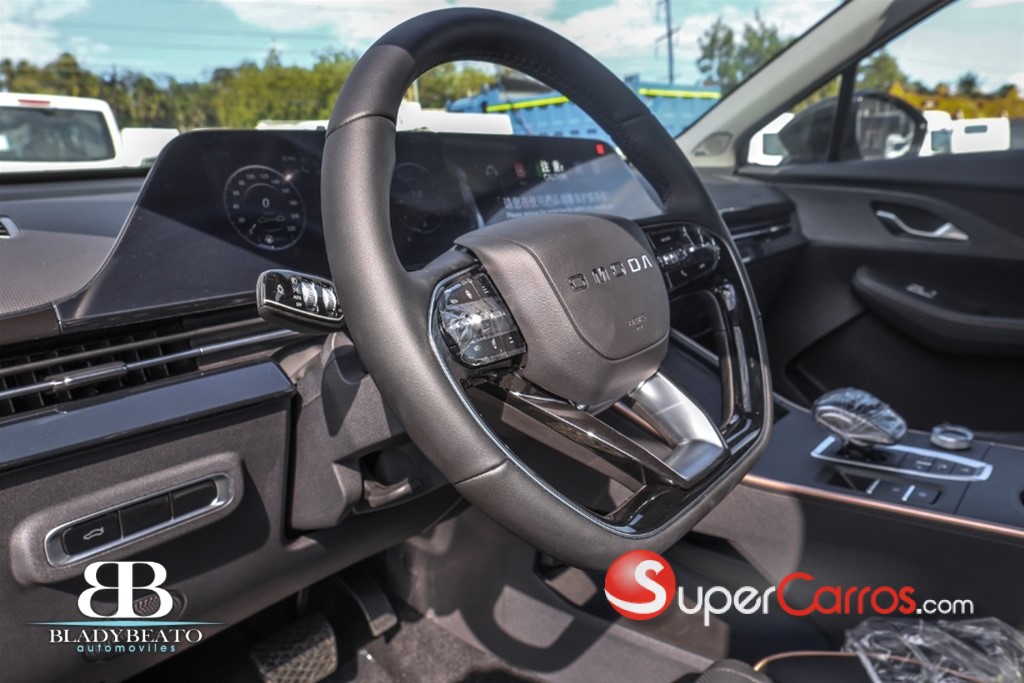 2026 OMODA C5 Luxury — foto 2 / 12