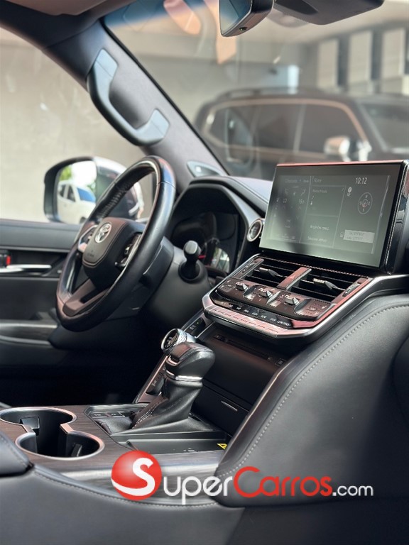 2023 Toyota Land Cruiser 200 VX-R — foto 11 / 12