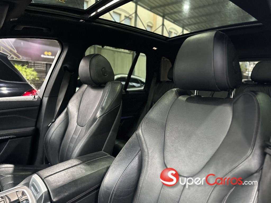 2019 BMW X 5 40i — foto 11 / 12