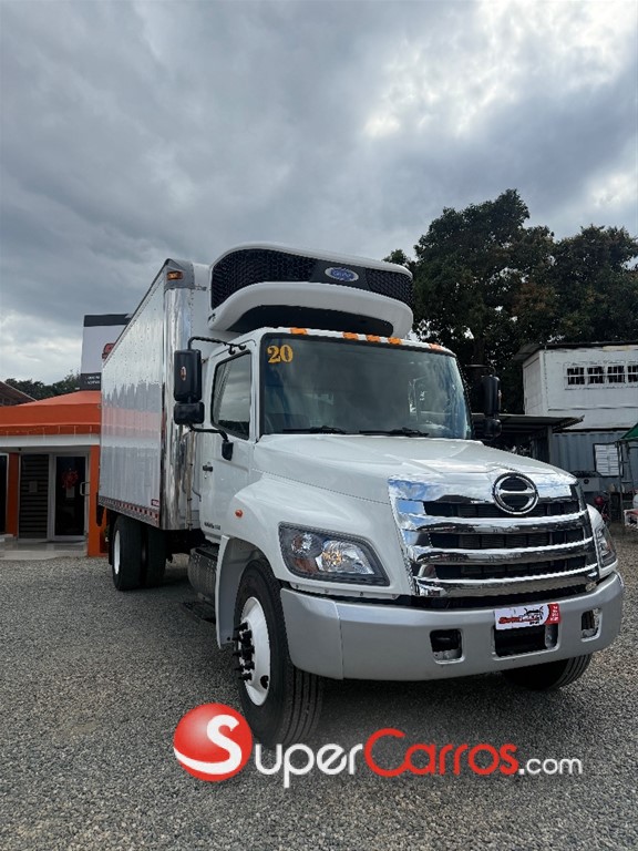 2020 Hino 338 — foto 2 / 7