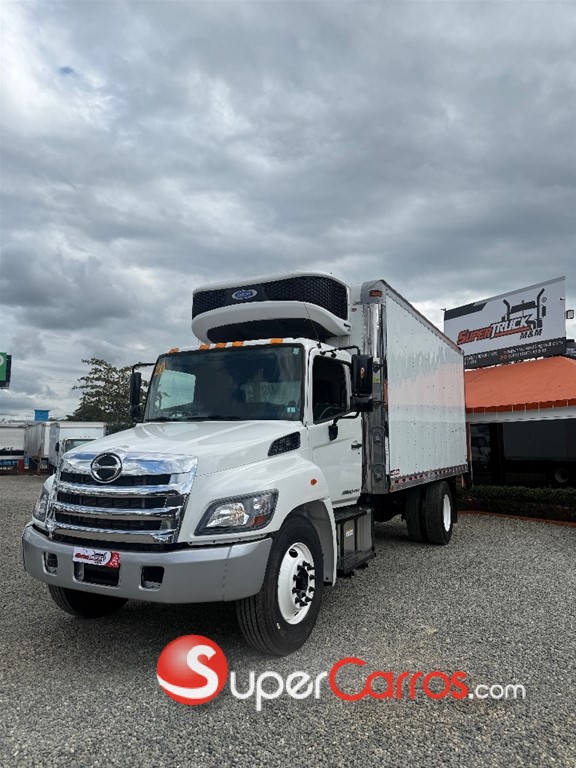 2020 Hino 338 — foto 3 / 7