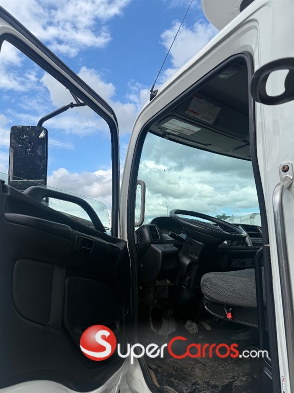 2020 Hino 338 — foto 4 / 7