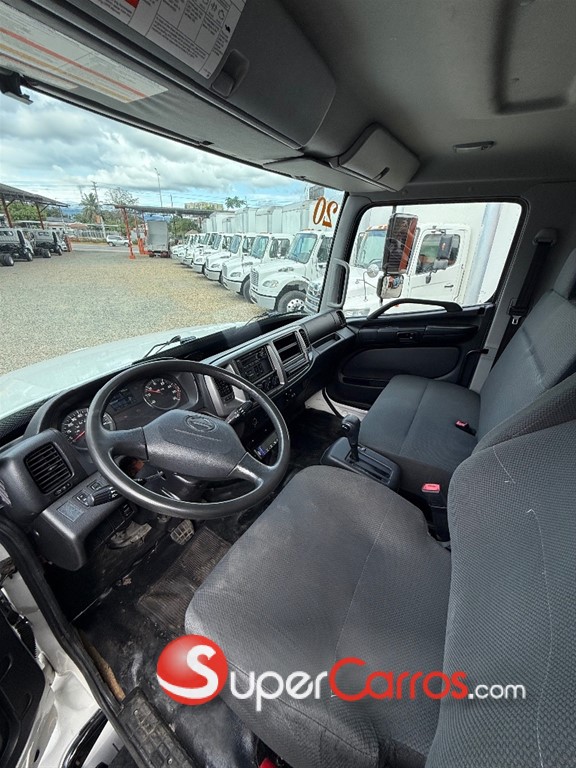 2020 Hino 338 — foto 5 / 7