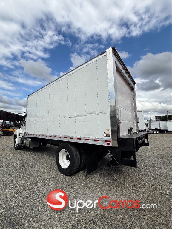 2020 Hino 338 — foto 6 / 7
