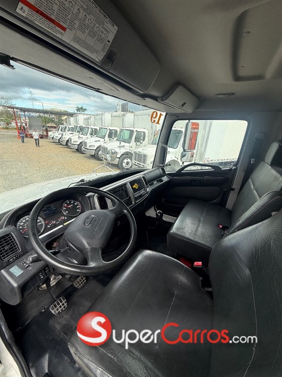 2019 Hino 338 — foto 4 / 6