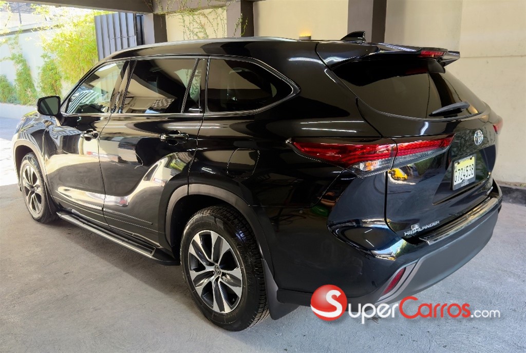 2020 Toyota Highlander XLE — foto 3 / 11