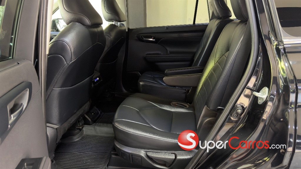 2020 Toyota Highlander XLE — foto 6 / 11