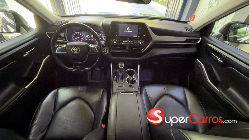 2020 Toyota Highlander XLE — foto 9 / 11