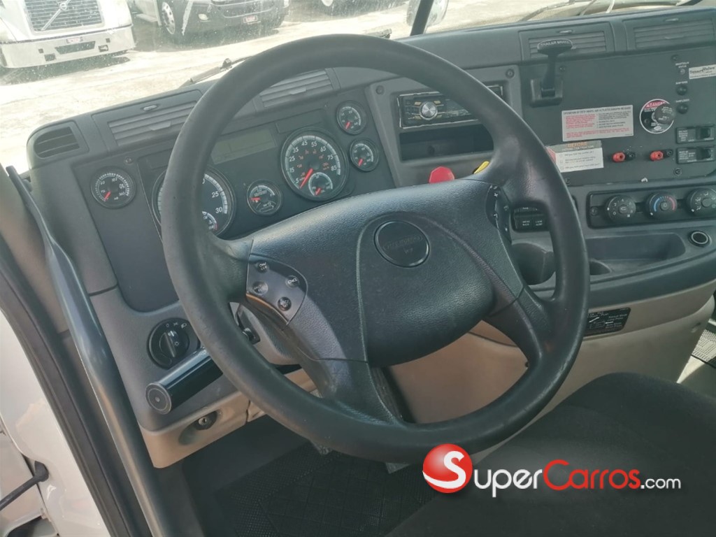 2017 Freightliner Cascadia — foto 6 / 10