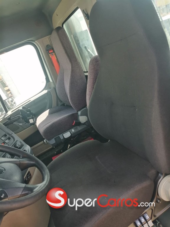 2017 Freightliner Cascadia — foto 7 / 10