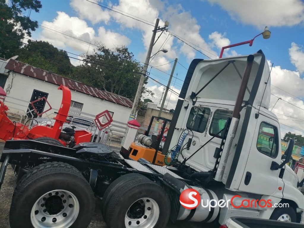 2017 Freightliner Cascadia — foto 8 / 10
