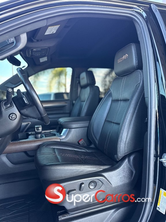 2023 Chevrolet Silverado High Country Duramax — foto 8 / 12