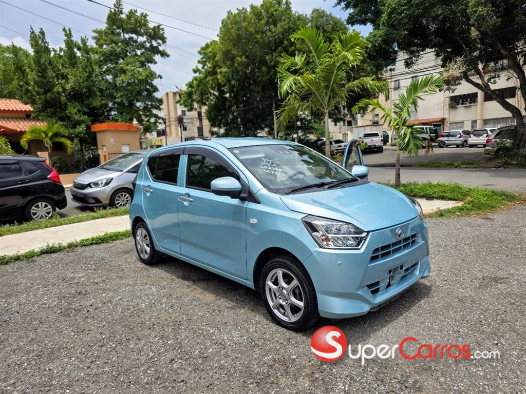 2021 Daihatsu Mira — foto 8 / 12