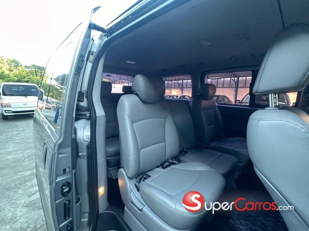 2018 Hyundai Grand Starex — foto 4 / 8