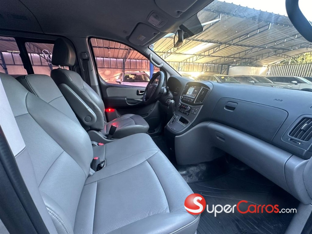 2018 Hyundai Grand Starex — foto 7 / 8