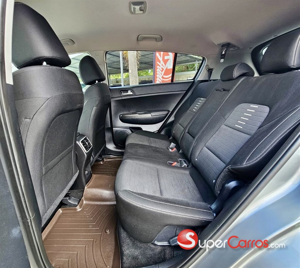2021 Kia Sportage — foto 7 / 10
